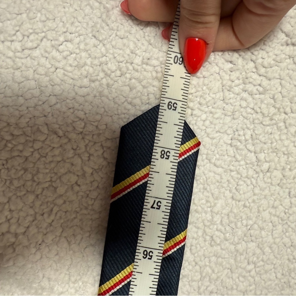 💰Andrew’s Ties Navy Blue Yellow Red Stripe Rep made in Italy Silk neck tie - Picture 8 of 8